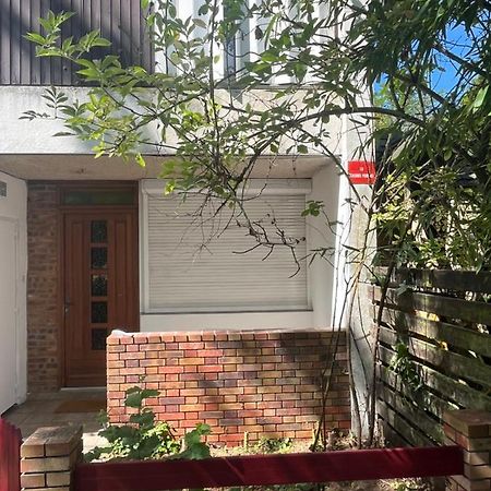 Se: 13A Rue Des Touleuses Pourpre Bed & Breakfast Cergy Exterior photo